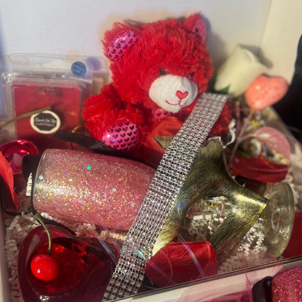 Red Teddy Bear Candle Holder Gift Set!
